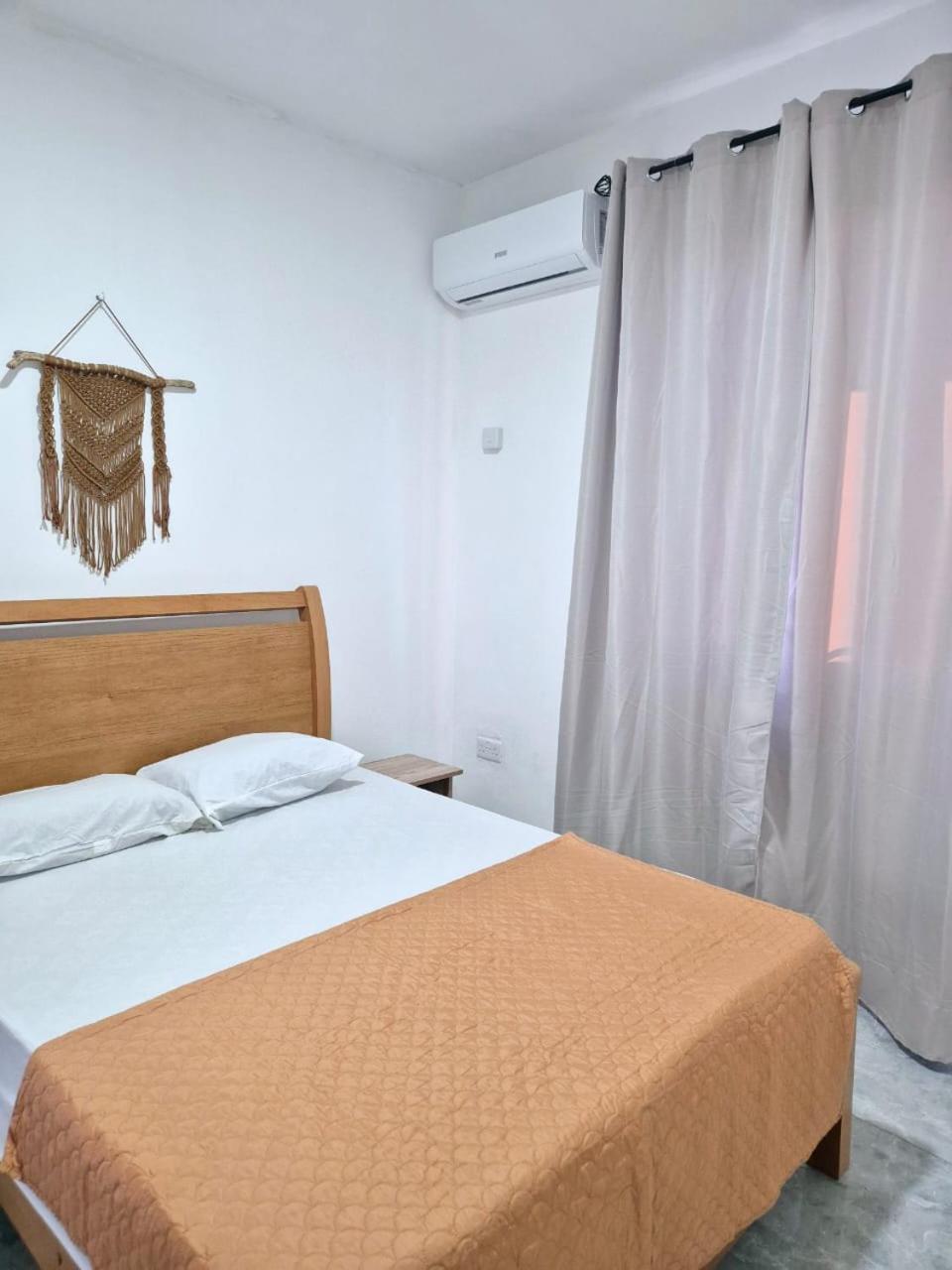Skyview Apartment- Rooftop Penthouse With Sunset & Sea Views Flic-en-Flacq Εξωτερικό φωτογραφία